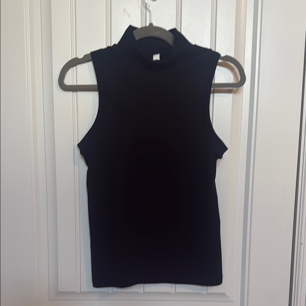 Athleta renewal smock neck Black Sleeveless Women's Top